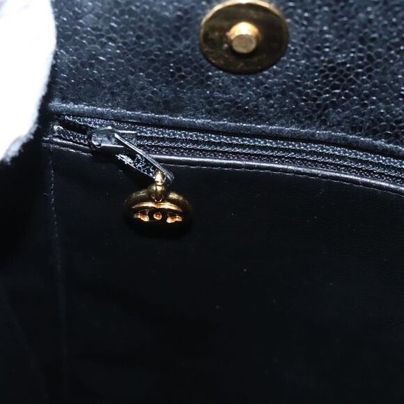 Chanel Logo Cc Black Leather Tote Bag (Pre-Owned) - Picture 10 of 16